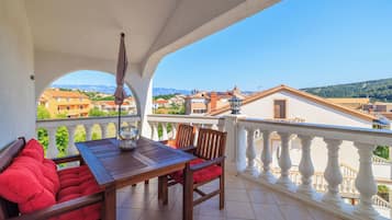 Appartamento (A6) | Balcone