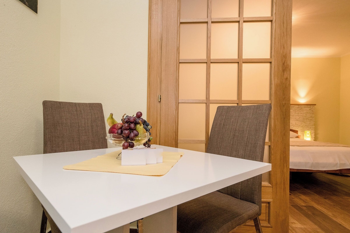 Lägenhet (A4) | Eget kök | Kylskåp, spishäll, espressobryggare och vattenkokare