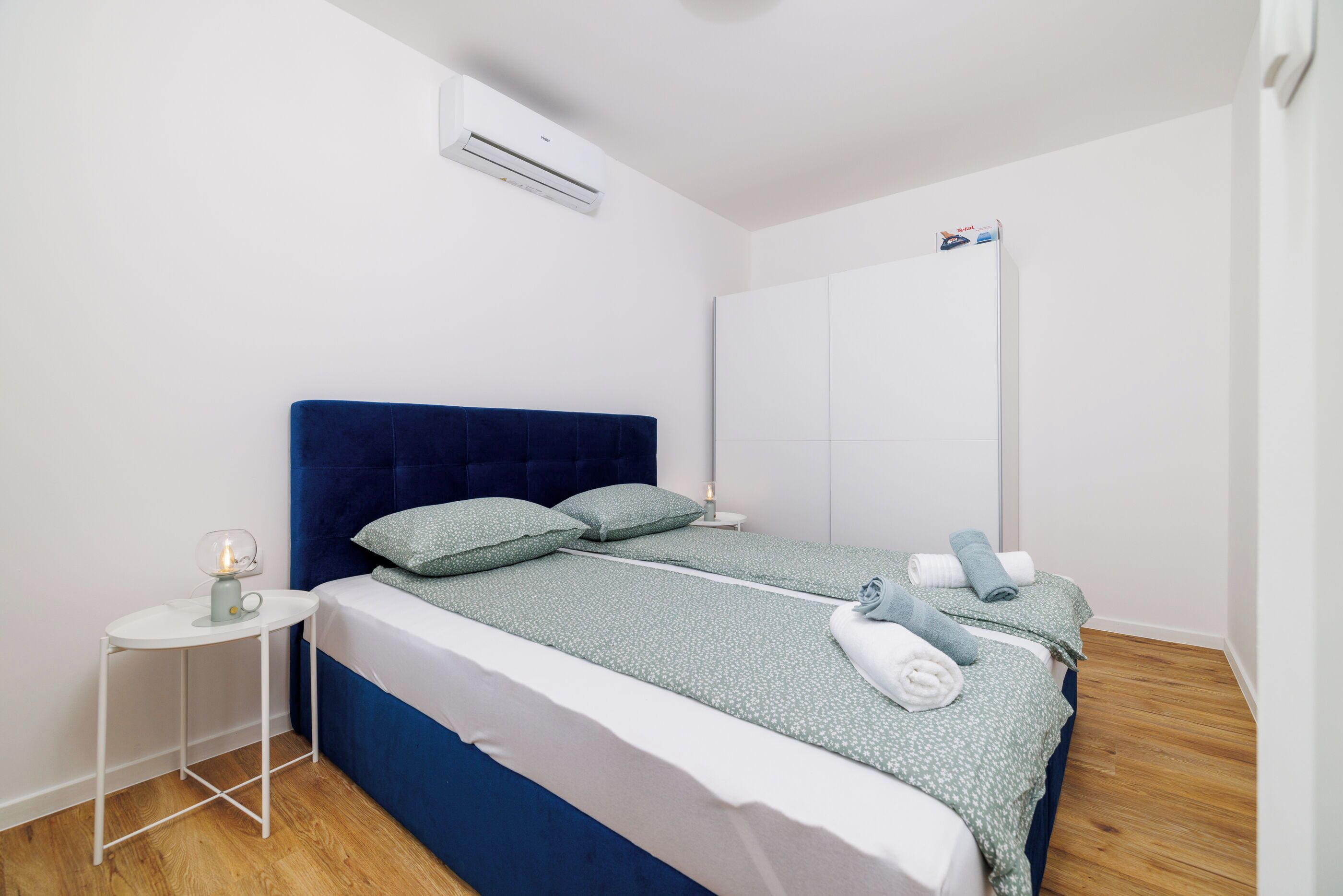 House | Iron/ironing board, free WiFi