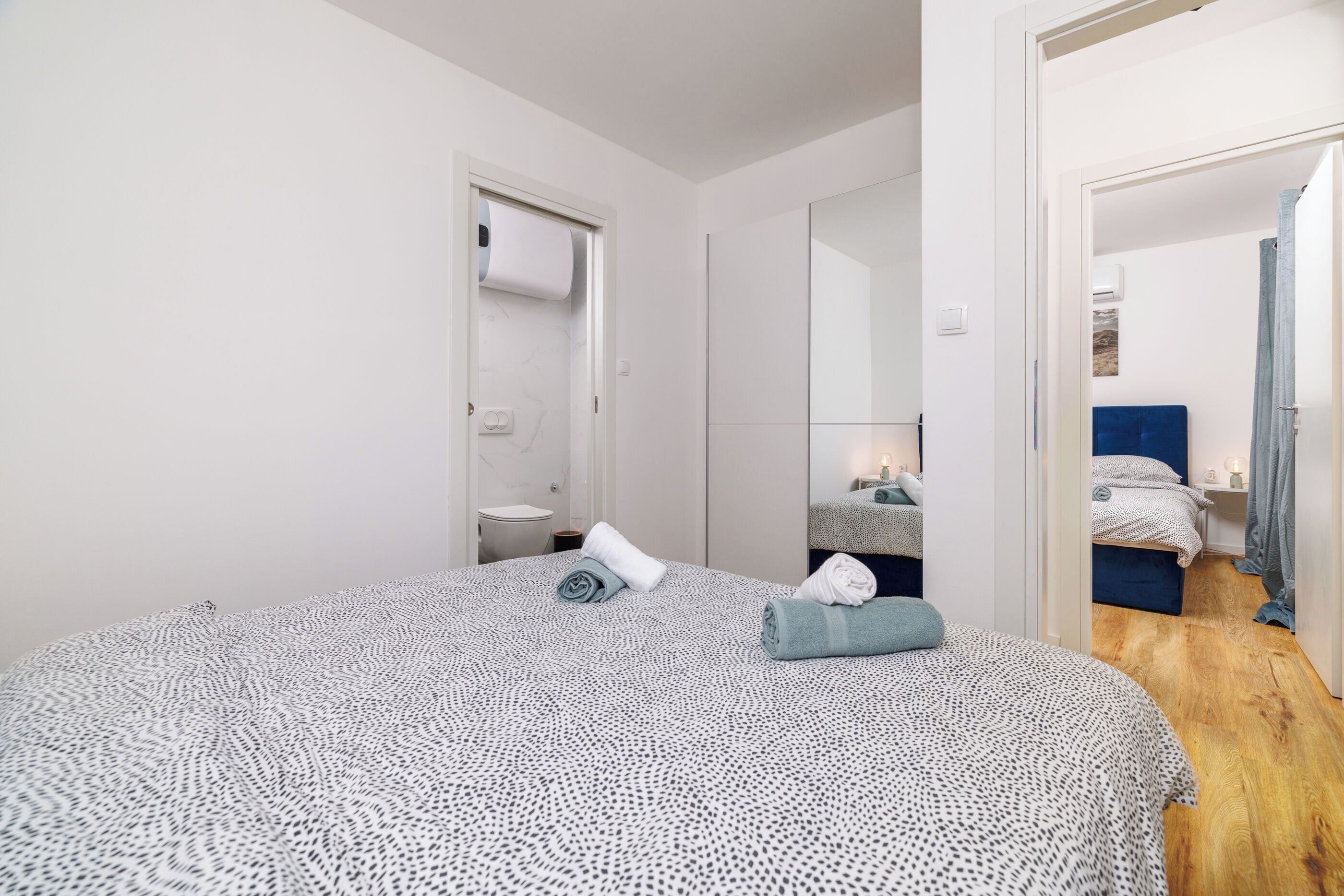 House | Iron/ironing board, free WiFi