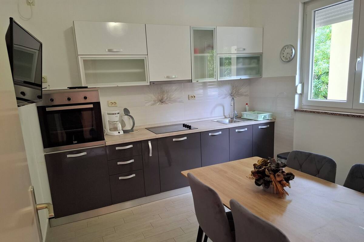 Apartment (A2) | Private kitchen | Espresso maker, fridge, stovetop, electric kettle
