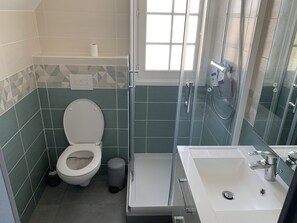 Bathroom - Family House 2 Bedrooms in Belle Dune - Pets Allowed (Fort-Mahon-Plage)