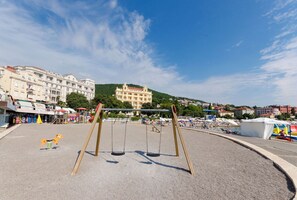 Beach - Apartment Elvira (Opatija)