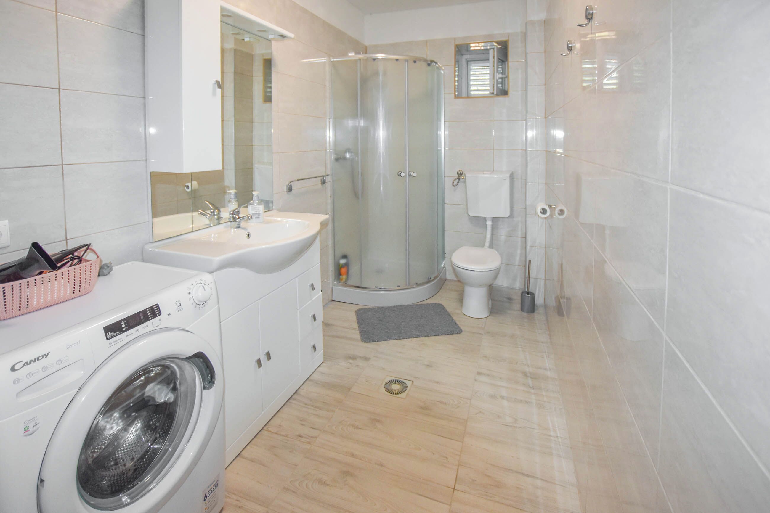 Apartment (A1) | Bathroom | Shower
