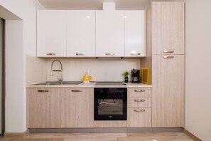 Apartment (A2) | Private kitchen | Fridge, oven, stovetop, dishwasher - Apartments Margita 2 (Vinodol)