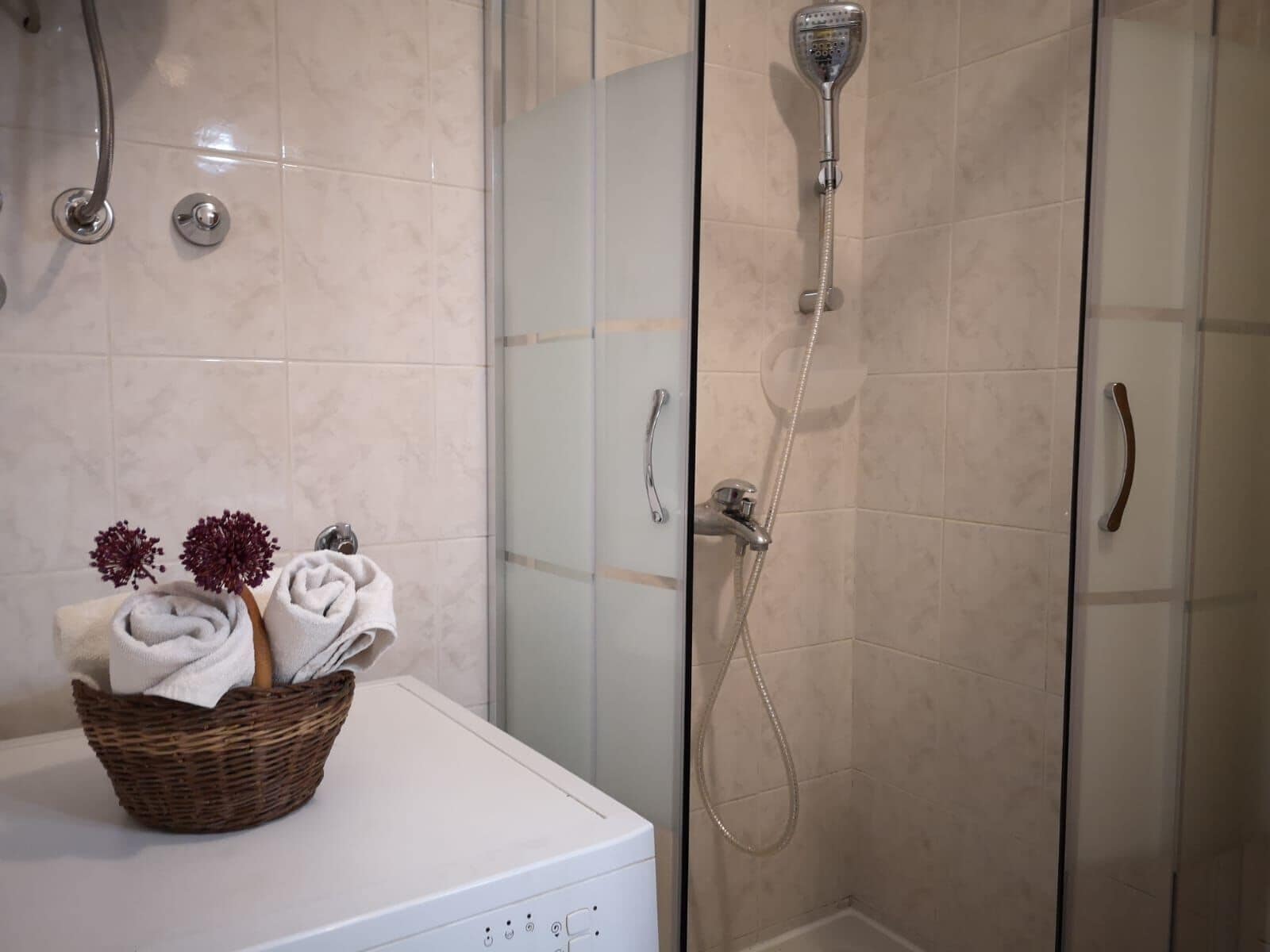 Apartment (A2) | Bilik Mandi | Pancuran mandi 