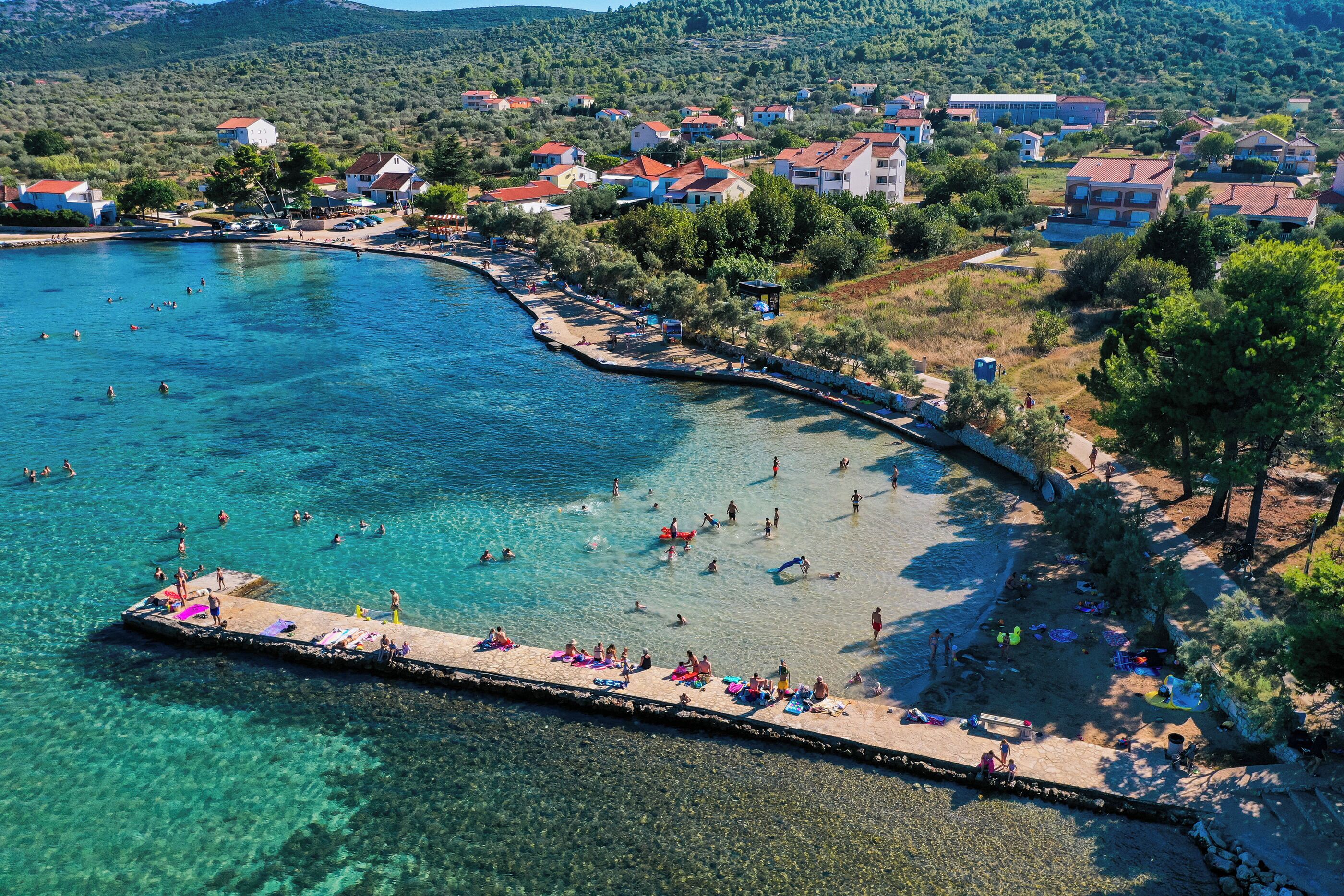 بالقرب من الشاطئ