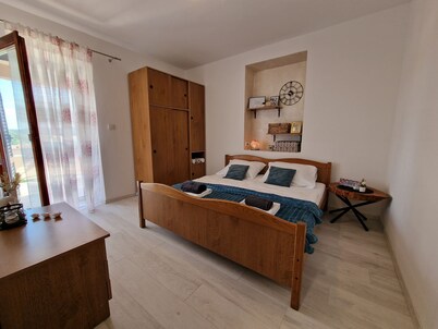 Apartment and Rooms Zora