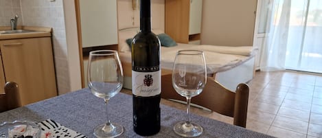 Studio (A1) | Eget kök | MinikylskÄp och spishÀll