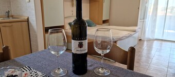 Apartment and Rooms Zora