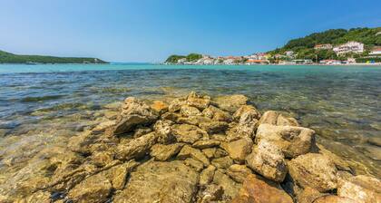 Apartment and Rooms Zora