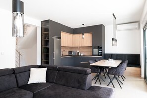 Villa | Private kitchen | Fridge, microwave, oven, stovetop - Villa Sv. Josip (Vodice)