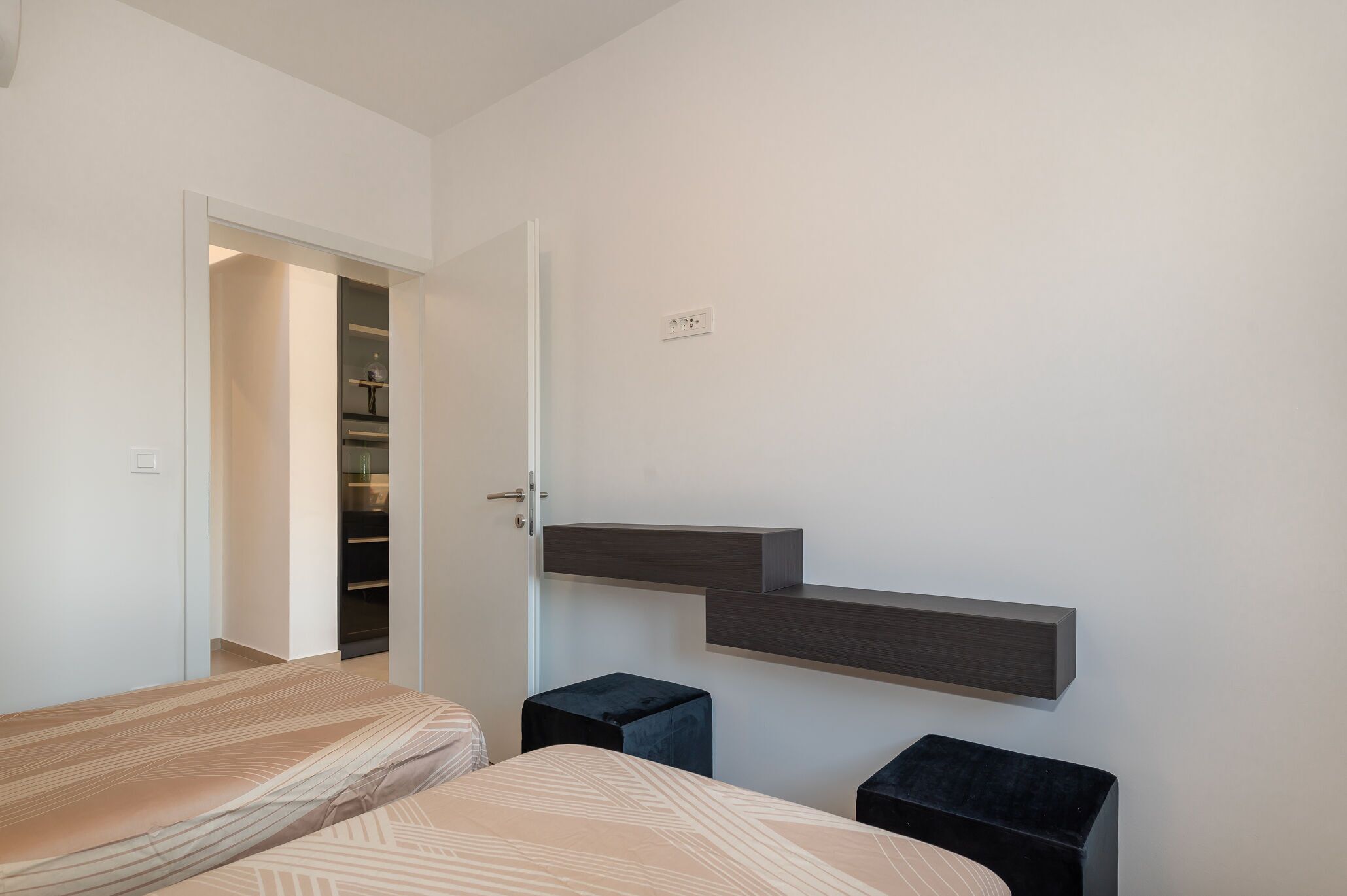 Villa | In-room safe, iron/ironing board, free WiFi