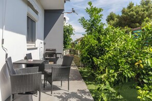 Garden - House Sanja (Vodice)