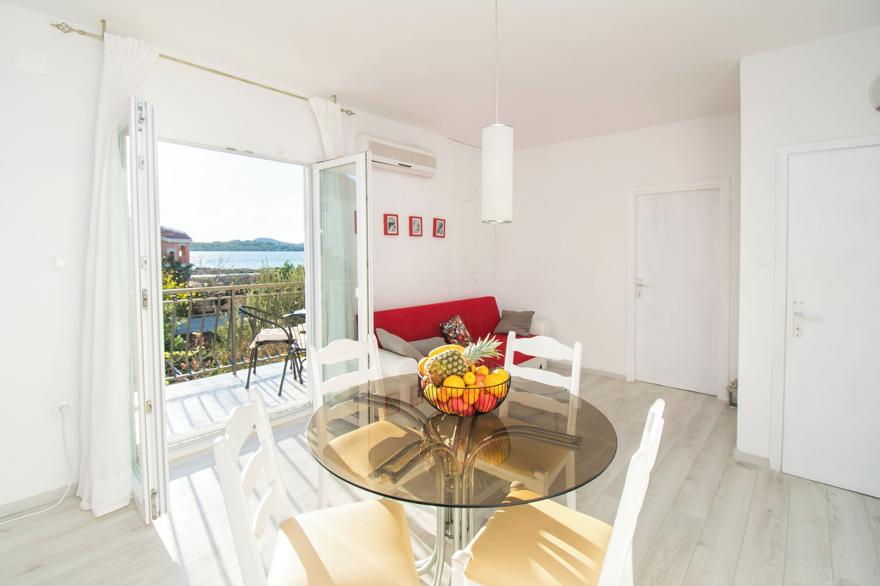 Apartment (A5) | Dining