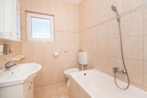Apartment (A4) | Bathroom - Apartments Petar (Vodice)