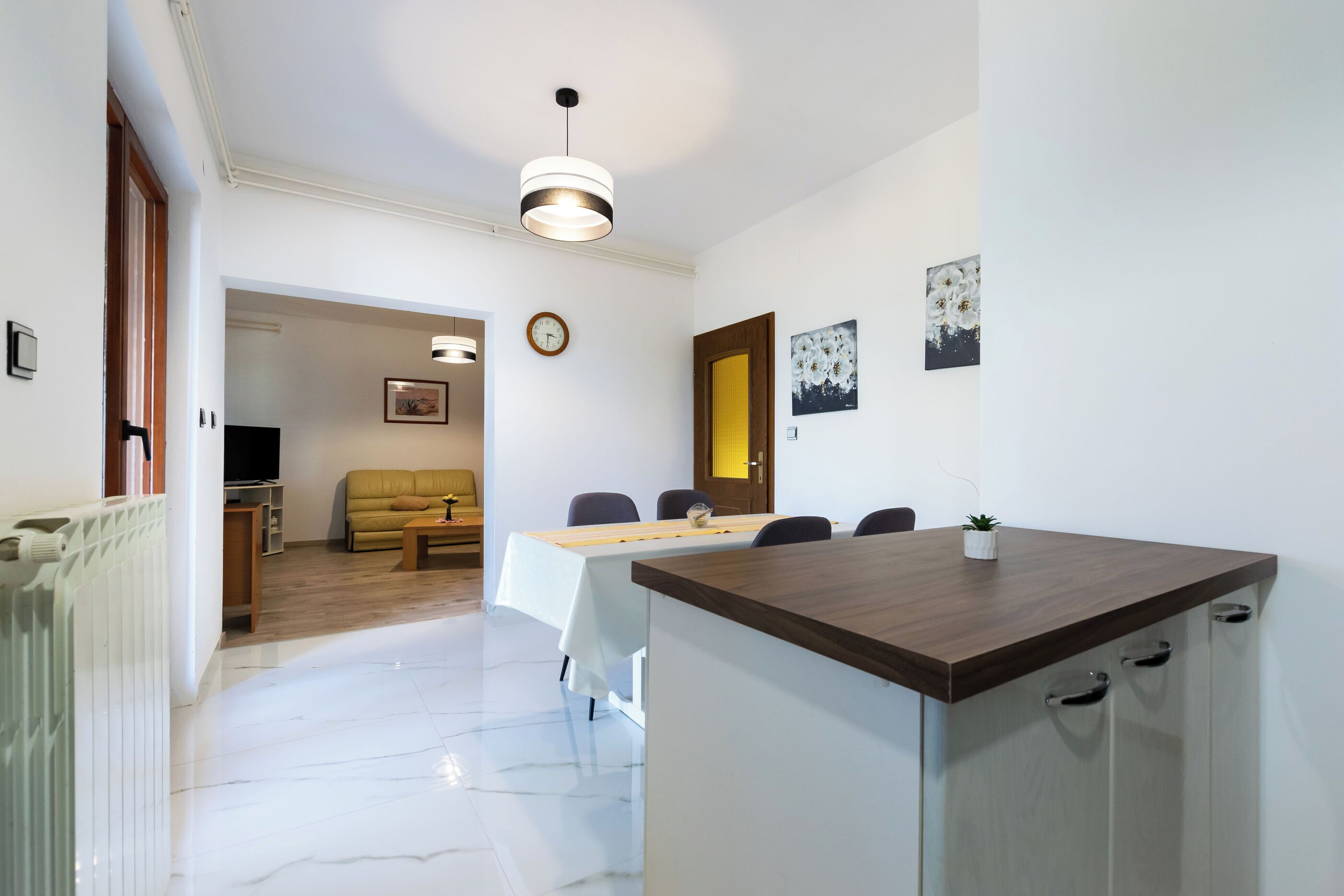 Apartment (A1) | Speisen