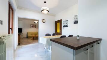 Apartment (A1) | Speisen