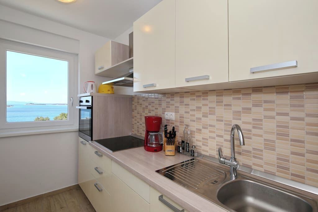 Appartement (A2) | Cuisine privée | Réfrigérateur, surface de cuisson, cafétière à espresso