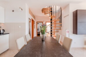 Apartment (A1) | Speisen