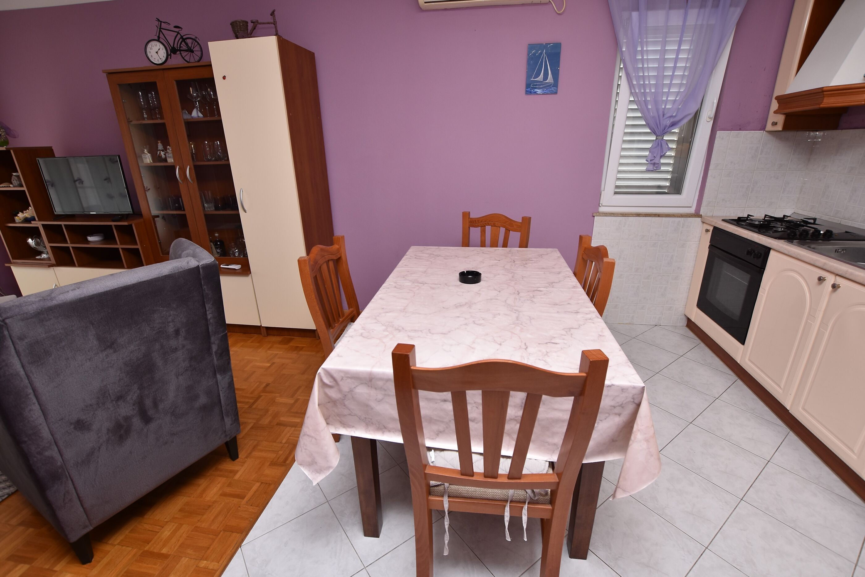 Apartment (A1) | Dining