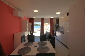Apartment (A1) | Living room - Apartments Villa Summertime (Tisno)