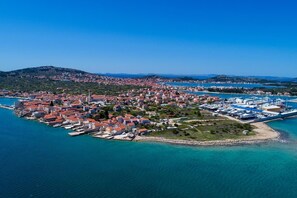 Aerial view - Apartments Villa Summertime (Tisno)
