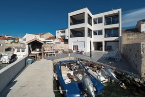 Extérieur