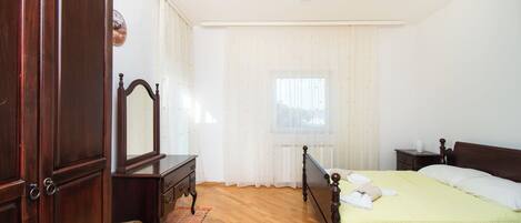 Apartment (A1) | Zimmersafe, Bügeleisen/Bügelbrett, kostenlose Babybetten