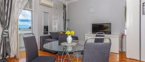 Apartment (A1) | Living room