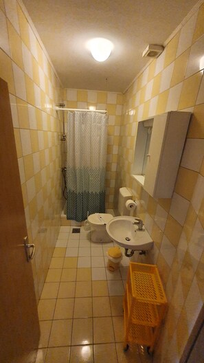 Apartment (A2) | Bathroom | Shower - Apartments Marin (Lopar)
