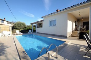 Outdoor pool - Villa Mirka (Barban)