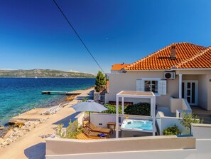Beach nearby - Apartment Iva (Zadar)