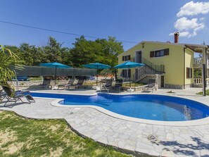 Outdoor pool - House House Vema (Labin)