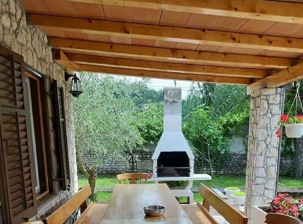 BBQ/picnic area - House House Vema (Labin)