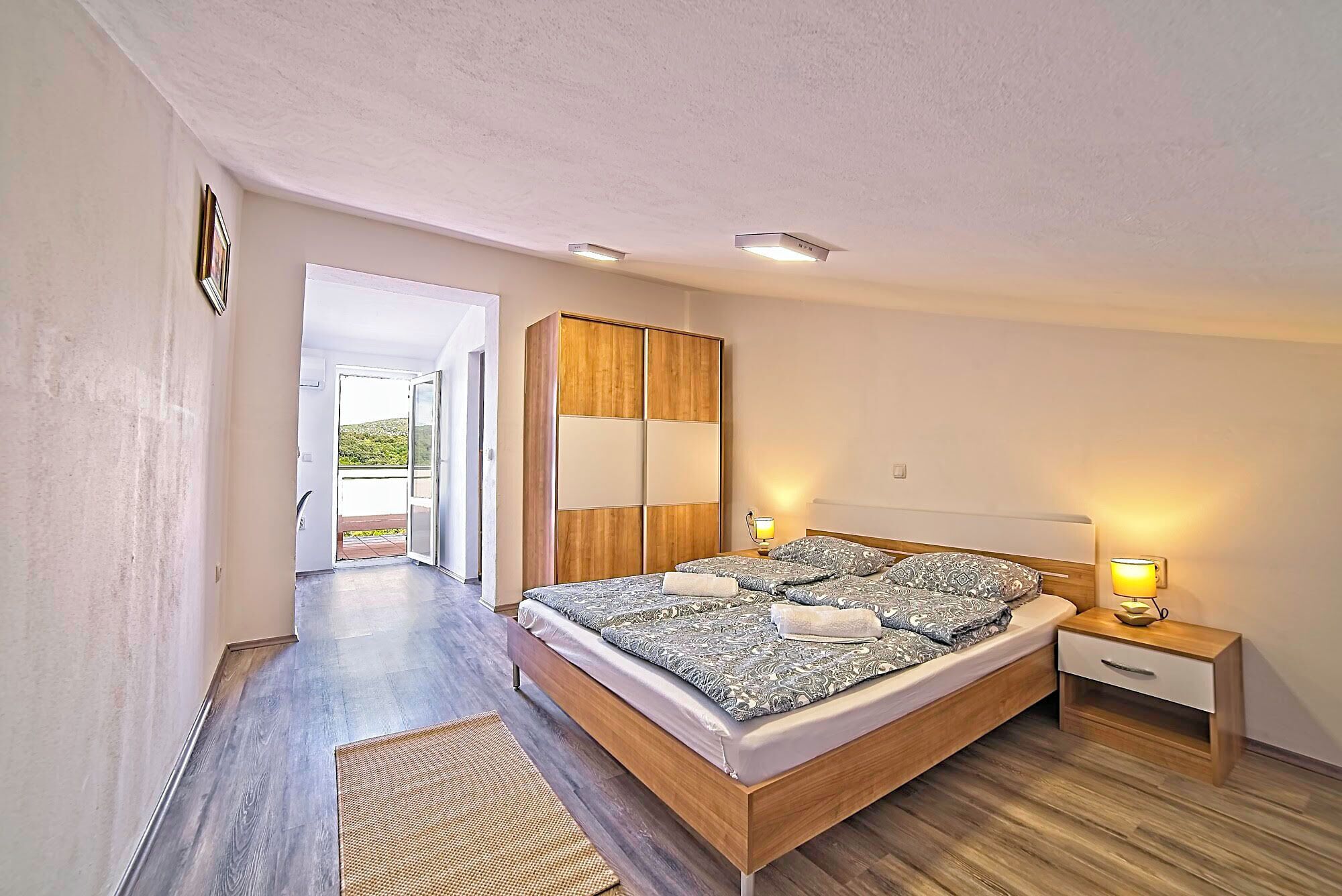 House | Iron/ironing board, free WiFi