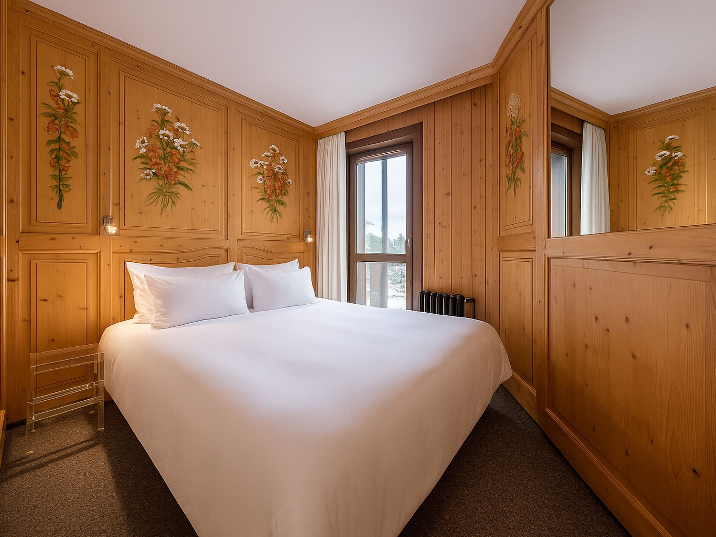 Free WiFi, bed sheets