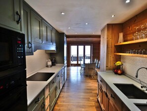 Fridge, microwave, oven, dishwasher - Beautiful 4-room apartment in Chinaillon - 7 guests (Le Grand-Bornand)