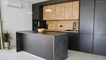 Villa | Eget kök | KylskÄp, mikrovÄgsugn, ugn och spishÀll