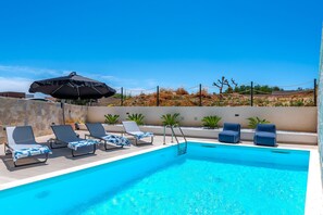 Outdoor pool - Villa Navy Lemon (Vodice)