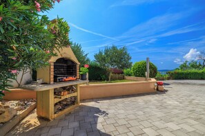 Grill-/Picknickplatz