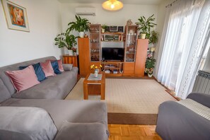 Apartment (A1) | Living room - Apartments Jasmine (Biograd na Moru)