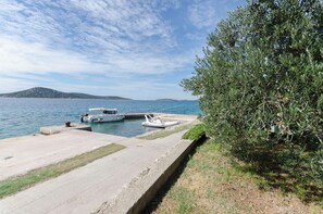 Pemandangan perairan