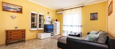 Apartment (A1) | Living room