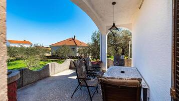 Apartment (A1) | Terrace/patio