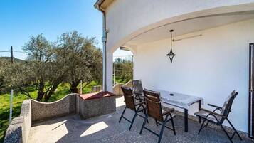 Apartment (A1) | Terrace/patio