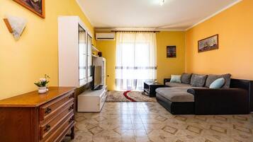 Apartment (A1) | Living room
