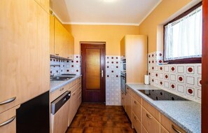 Apartment (A1) | Private kitchen - Apartment Serda (Preko)