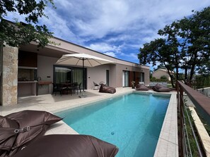 Outdoor pool - Villa Veros (Labin)