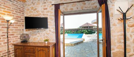 House | Pool | Outdoor pool